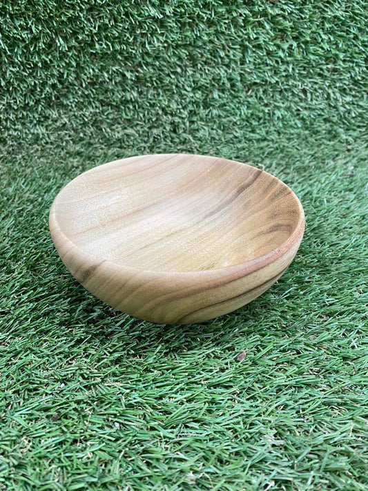 Camphor Laurel Bowl 130 x 60mm made by Claire