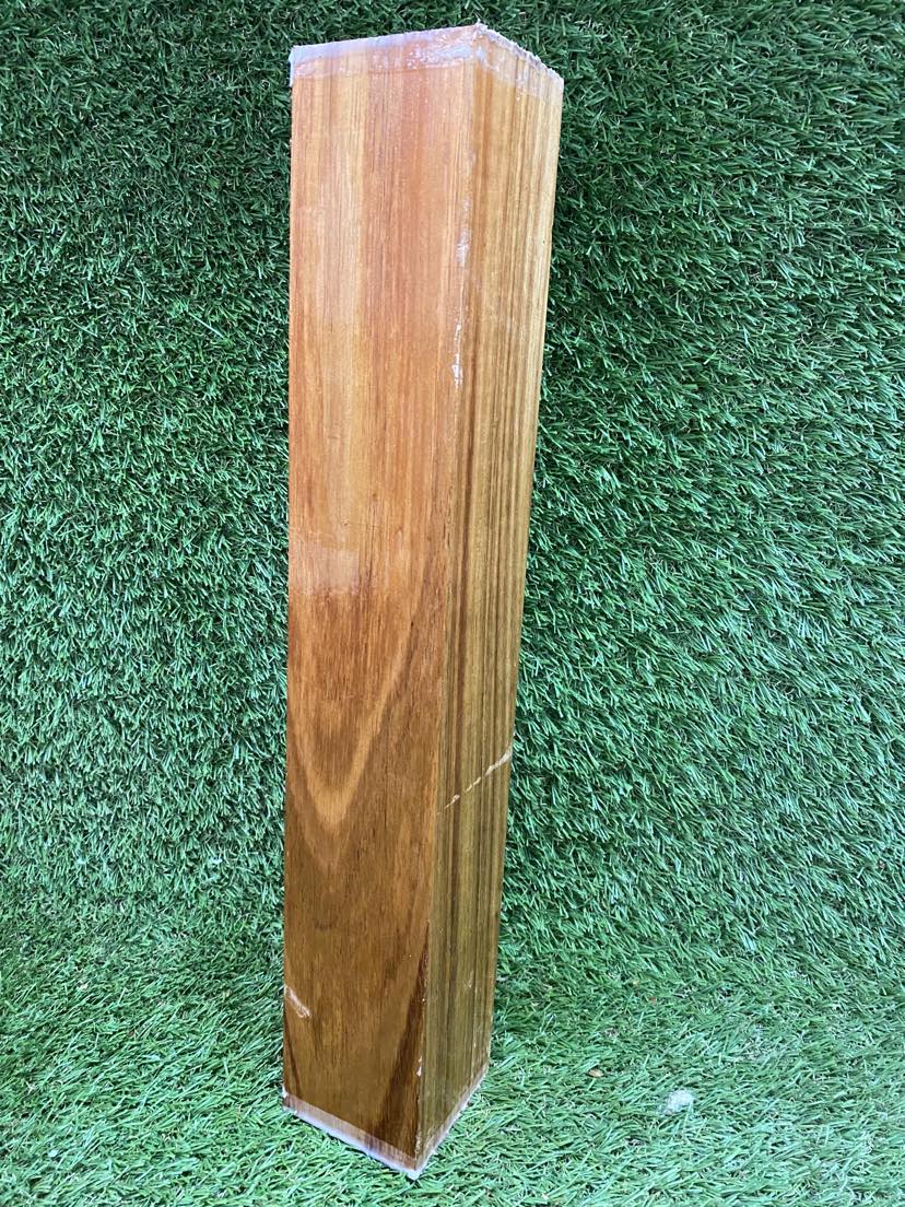 Myrtle Spindle 400 x 65 x65mm