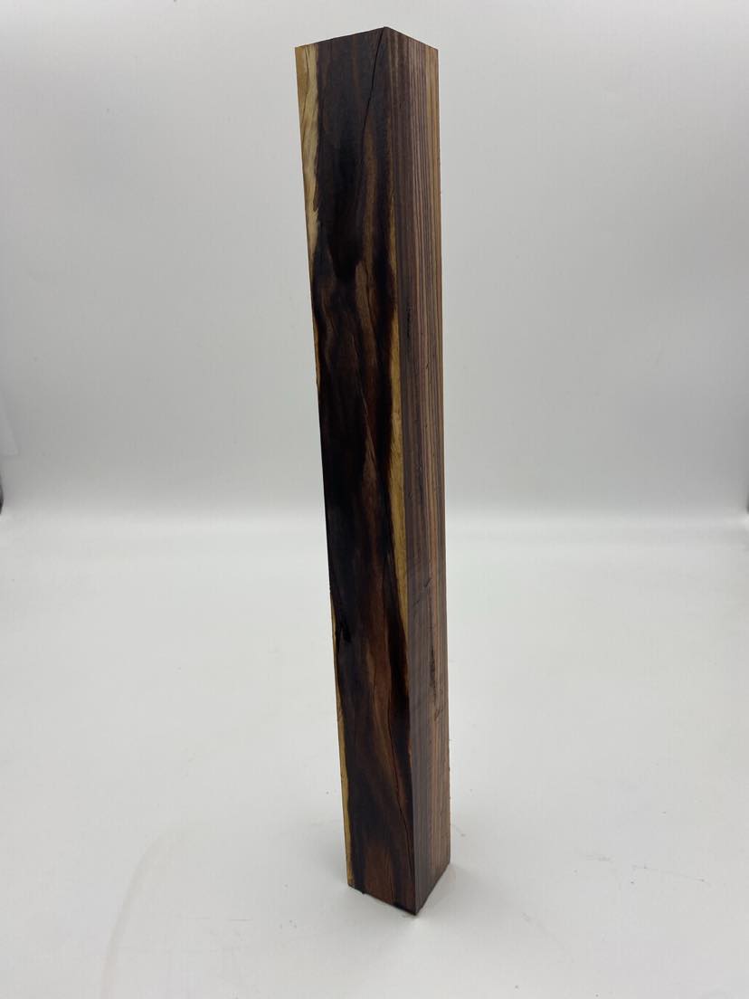 Bolivian Rosewood Spindle 400 x 40 x 40m