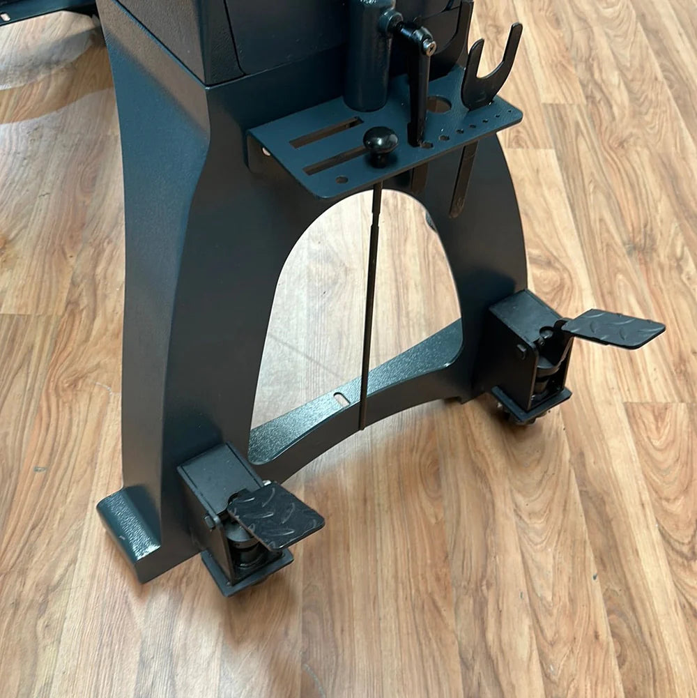 Woodfast 762mm (30") Swing x 1060mm (40") Between Centres Super Heavy Duty Wood Lathe 3HP