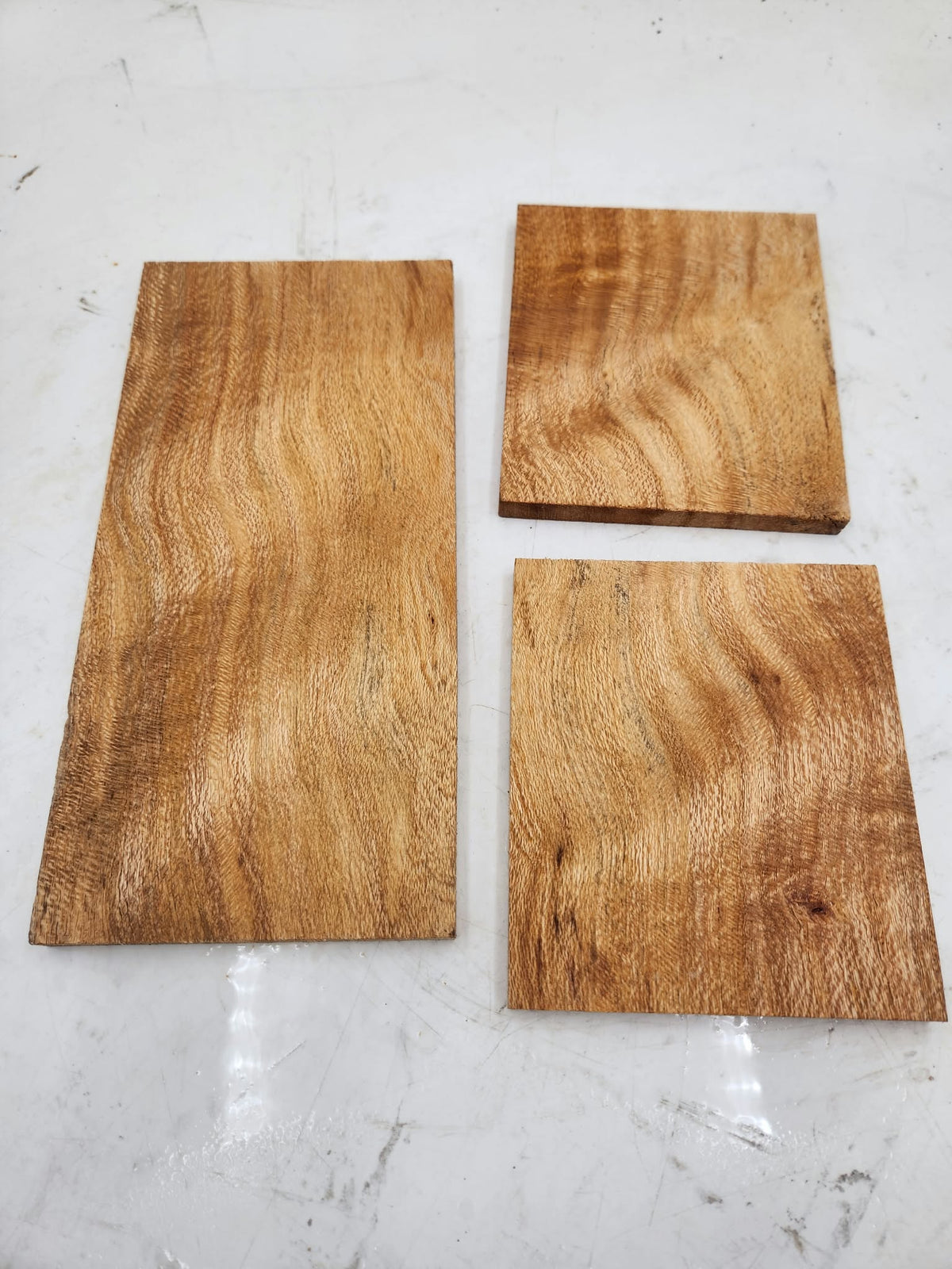 Silky Oak  Box Pack 250mmx120mmx12mm  and 125mmx145mmx12mm
